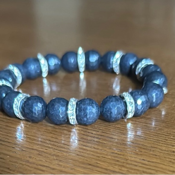 Sparkling Black Berry Elegant Black Beaded Bracelet with Silver Accents - Picture 2 of 4